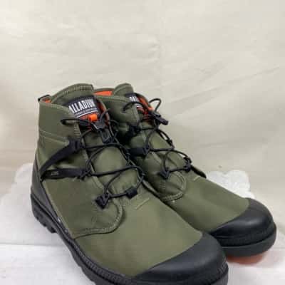 Palladium Waterproof Hiking Outdoor Mens Boots Size 9.5 Green / Khaki Lightweight