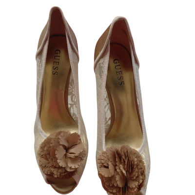 Guess Womens  Size 8.5 Heels 