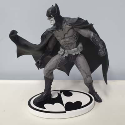 DC Collectibles Batman Statue By  Lee Bermejo Second Edition