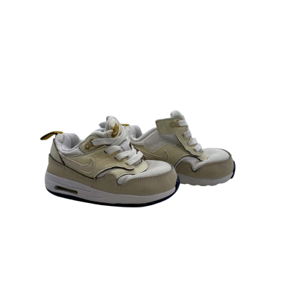 NWOT Nike Toddler  Size 6.5 / 7 White Sneakers.     Kids shoes