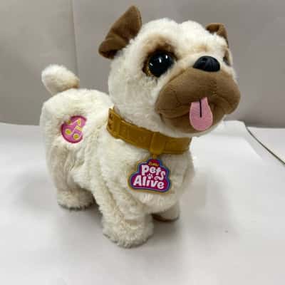 Zuru Pets Alive Poppy the Booty Shakin Pug