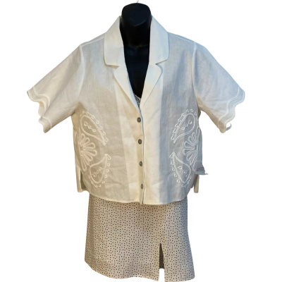 Sheike Womens  Size 8 Aphrodite White 100% Linen Embroidered Shirt BNWT