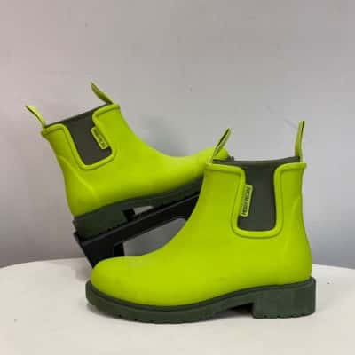 Merry People Womens Bobbi  Size 37 / 6 - 6.5 Boots Lime Green / Olive 