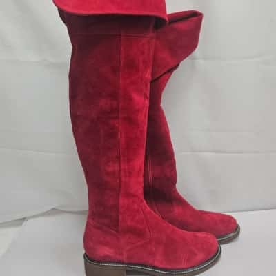 Django & Juliette  Womens Red  knee high boots  suede