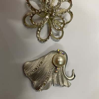  Womens Brooch X2