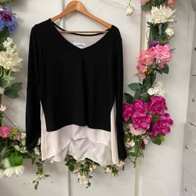 Joseph Ribkoff Womens  Size 12 Long Sleeve Top Black  / Other 