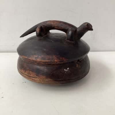 Wooden bowl with lid 