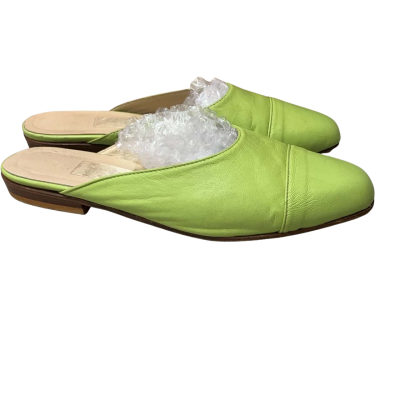  Womens  Size 9  genuine leather sole soft slip on shoe