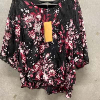 Liz Jordan Womens  Size 16 3/4 Sleeve Top Black  / Floral 