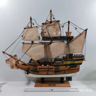 May Flower Model Ornament Ship Sails 