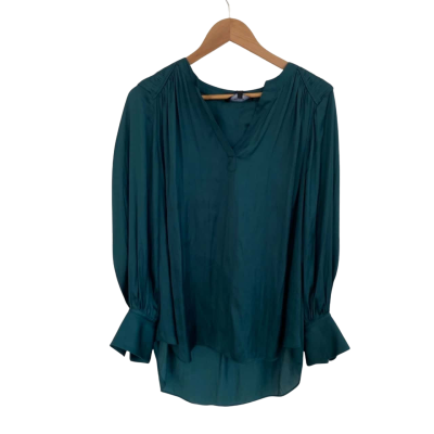 Basque Curve Womens  Size 16 Long Sleeve Top / V-Neck Top Green 