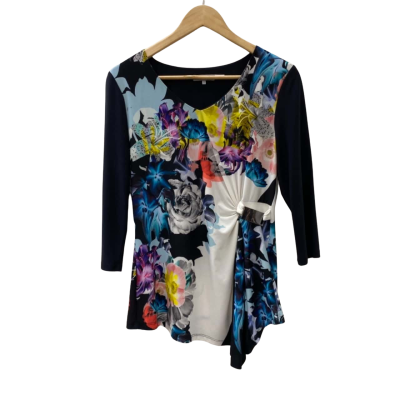 Table Eight Womens  Size S 3/4 Sleeve Top Black / White / Floral