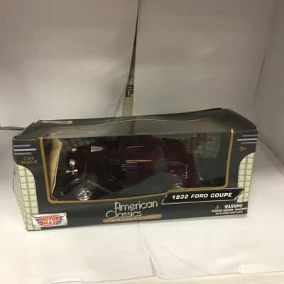 Motor Max American Classics Die Cast 1932 Ford coupe In box
