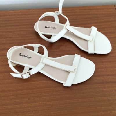 NWOT Sandler Womens  Size 8B Flats / Sandals White Perfect For Summer
