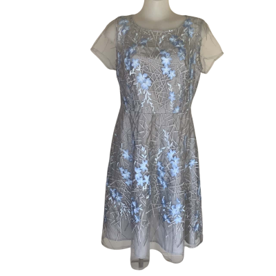 BNWT** Black Label Contony.  Party Dress.     Size 14 