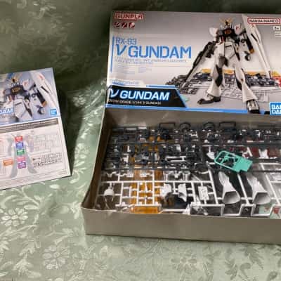 RX-93 V Gundam Model