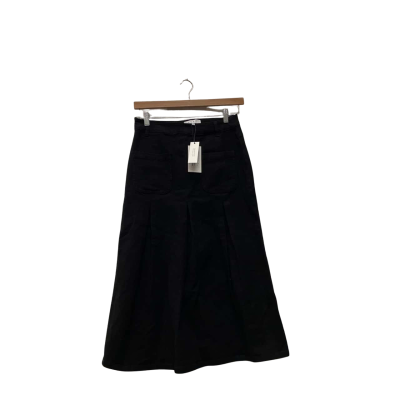 AERE Womens  Size 8 Black  skirt