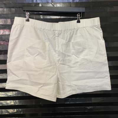 Sussan Shorts Size 22 White 