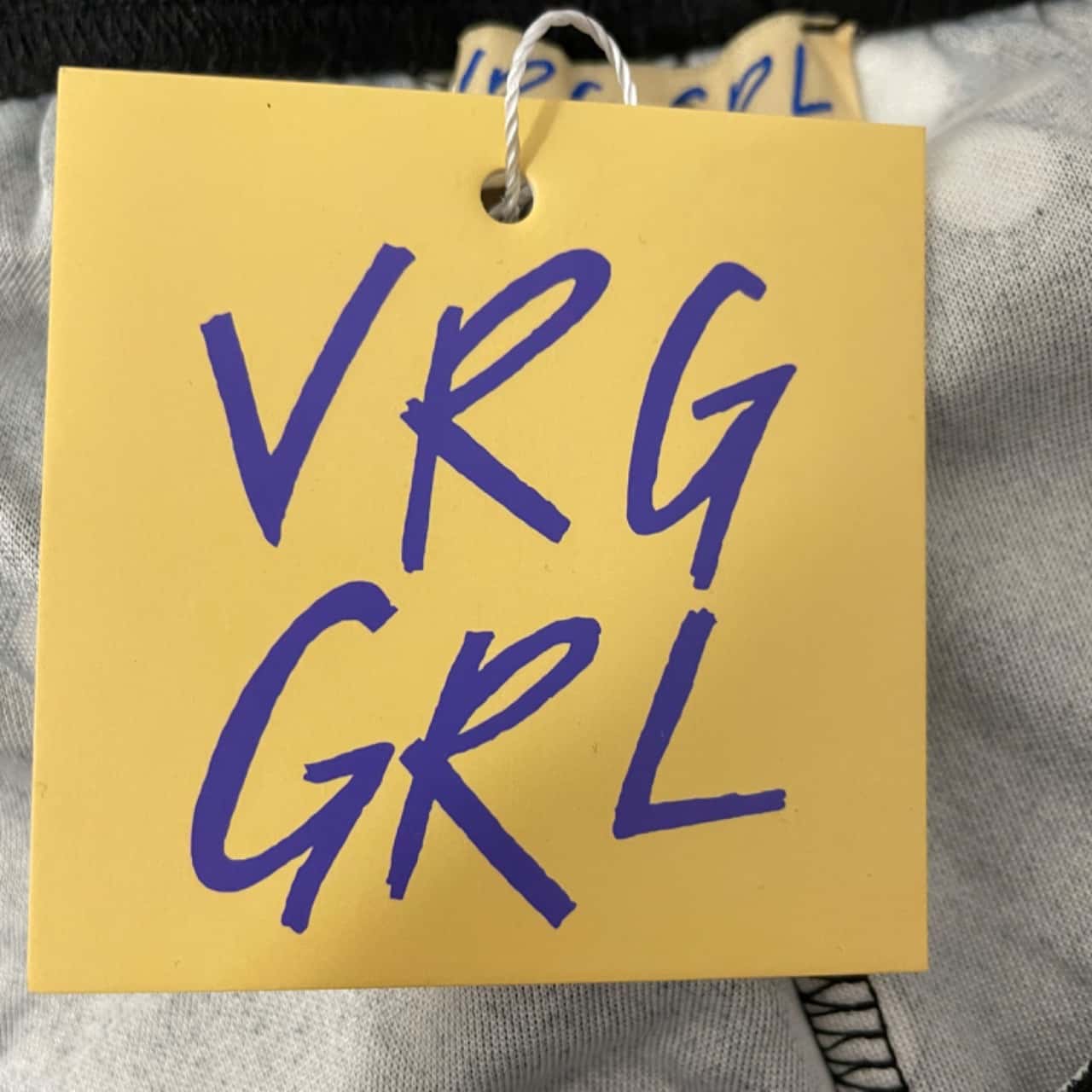 Verge Girl Womens Size 6 Black / White