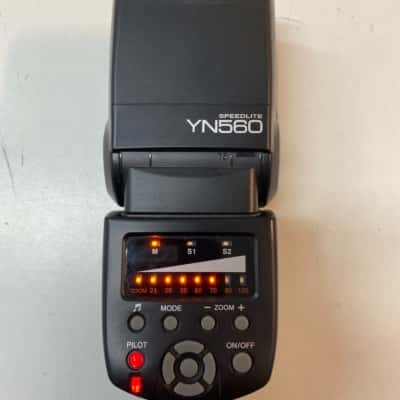 Yongnuo Digital Flash Speedlite YN560 