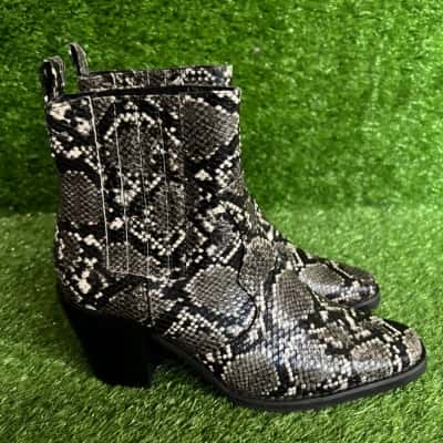 Sportsgirl Snake Print Boots Size 7
