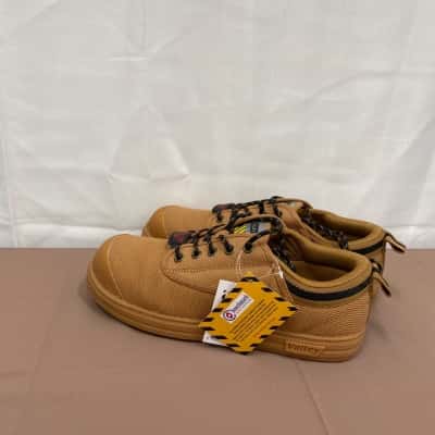 Men's Volley Shoes Size 8