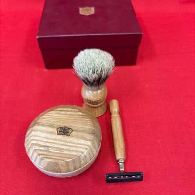Men's Vintage Rooney Shaving Gift Set of 3 Band Badger, Shaving Brush & Soap Dish 