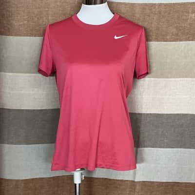 Nike Womens  Size L T-shirts Red 