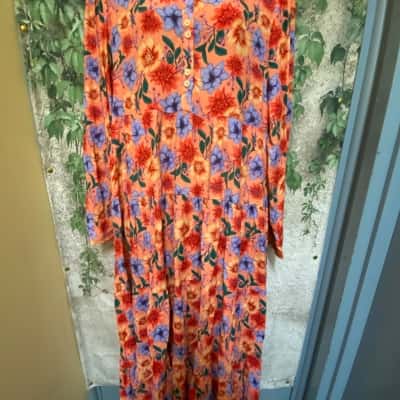 Third Story Women's  Size S Vibrant Florals Papaya Punch Print Midi Dress