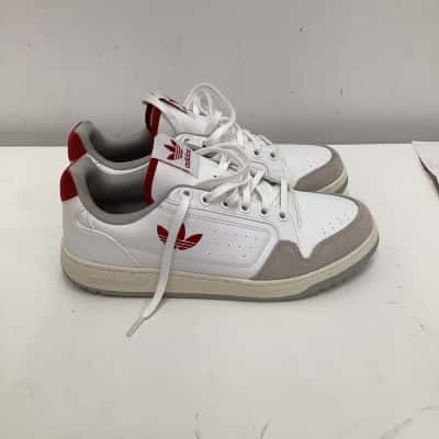 Adidas Mens  Size US8, UK7.5 Sneakers white/red