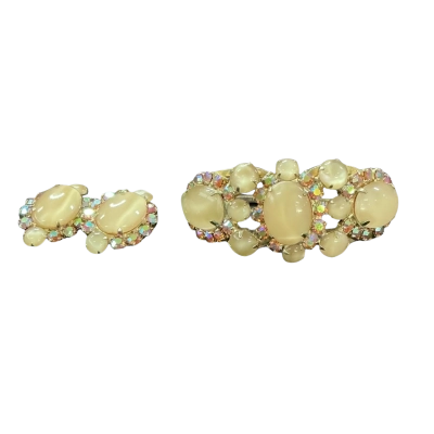  Vintage D&E glass and rhinestone jewellery set - Bangle and clip on earrings Cream / Gold 