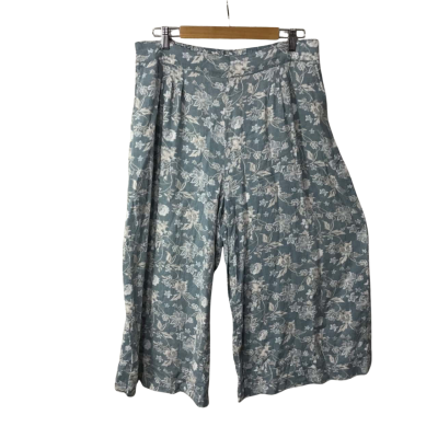 &me Womens Size 14 Dusty Blue / White / Beige Floral Cropped Wide Leg Pants 