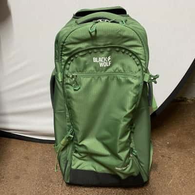 BLACK WOLF Green Briefcase