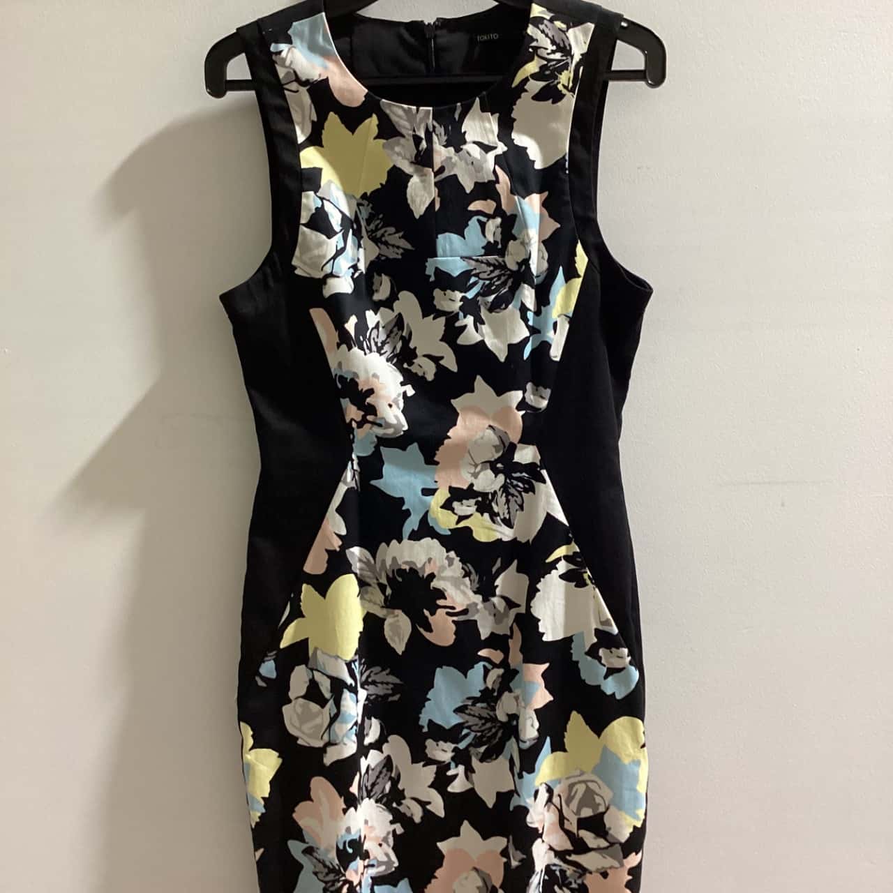 Tokito Womens Size 10 Black and Floral Dress — free download