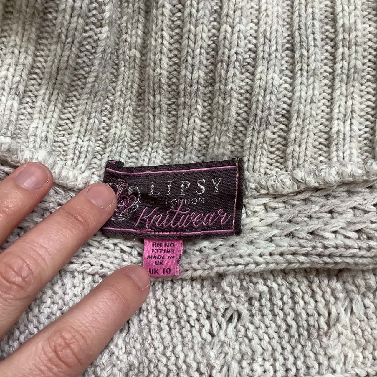 mr rogers sweater pattern