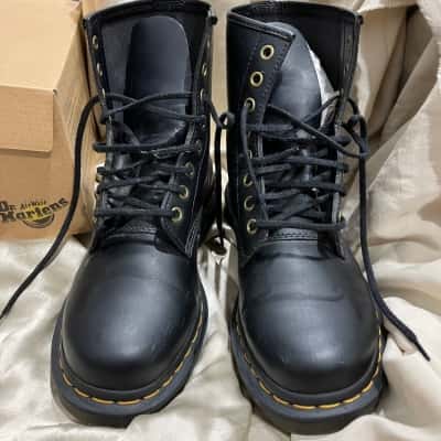 Dr Martens Womens  Size 5 Lace Boots Black  