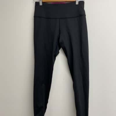  Womens  Size M - Designer Yoga Pants