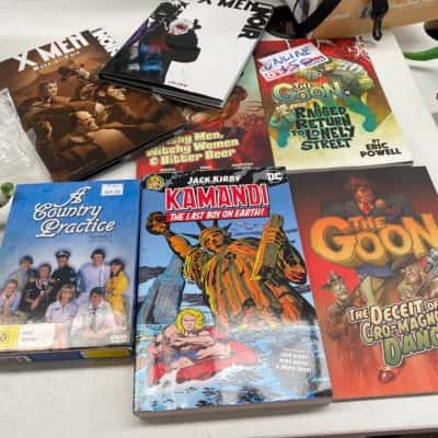 Super hero books 