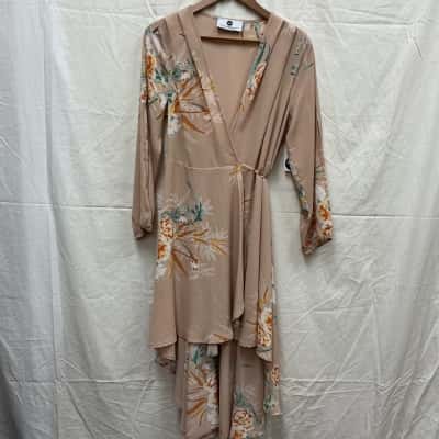Trish G Womens Size S Wrap Dress Beige/Floral 