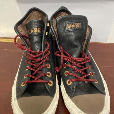Converse Mens  Size 9 Sneakers Black  / Brown / White 