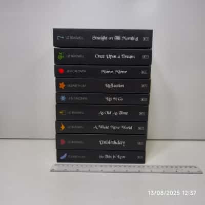 9pcs Disney Novel Bundle Books