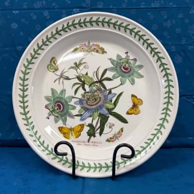 Portmeirion  The Botanic Garden. Circa 1818 Blue Passion Flower Platter. 
