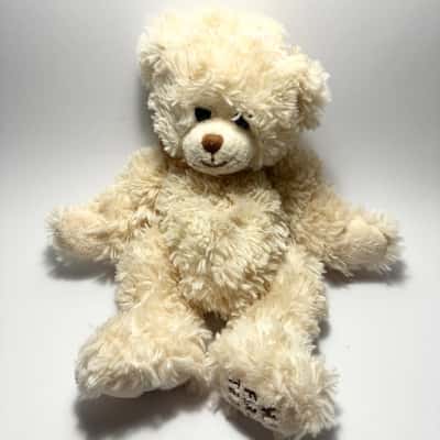 Loveable Vtg. Classic “Flecks” Bear 2000