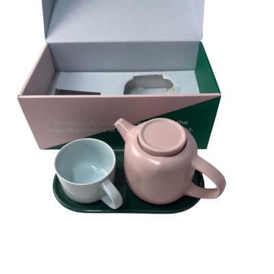 BNIB Salt and Pepper teapot cup and tray