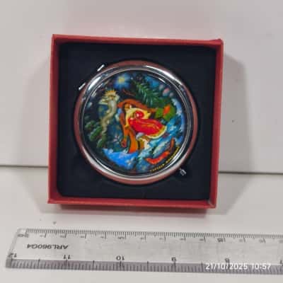 Religious Pocket Flip Mirror PreOwned As New 