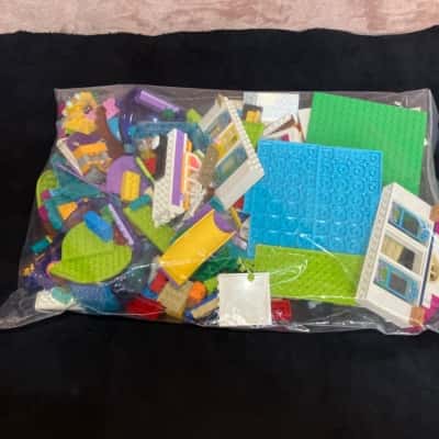 1kg genuine Lego - Friends Themed