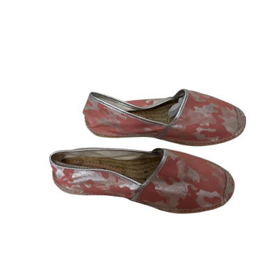  Gainmo Womens  Size 38 Flats Coral / Silver 