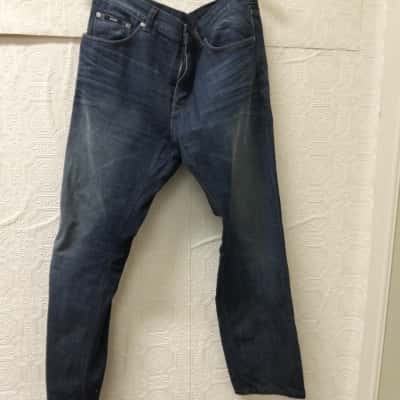 Hugo Boss Mens  Size 36/34 Jean VGUC