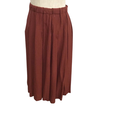 Gorman 100% Silk  Size 8 Pleated Skirt Brown 
