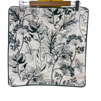 BNWT Logan & Mason Floral Green Cushion Cover